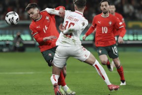 金年会入口-葡萄牙遭遇不利，险胜晋级，小组赛悬念增加