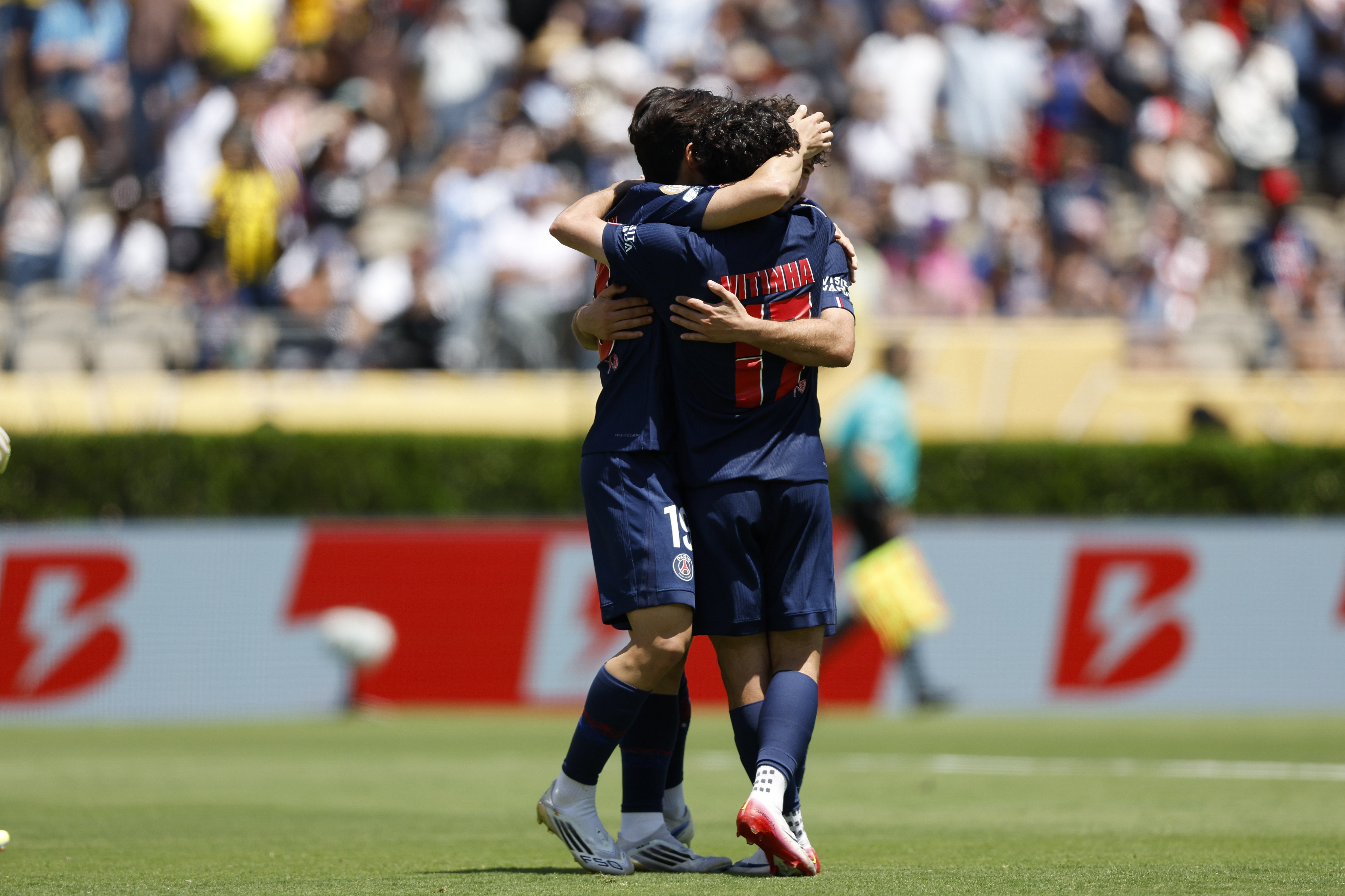 巴黎圣日耳曼球员被曝与队内发生冲突